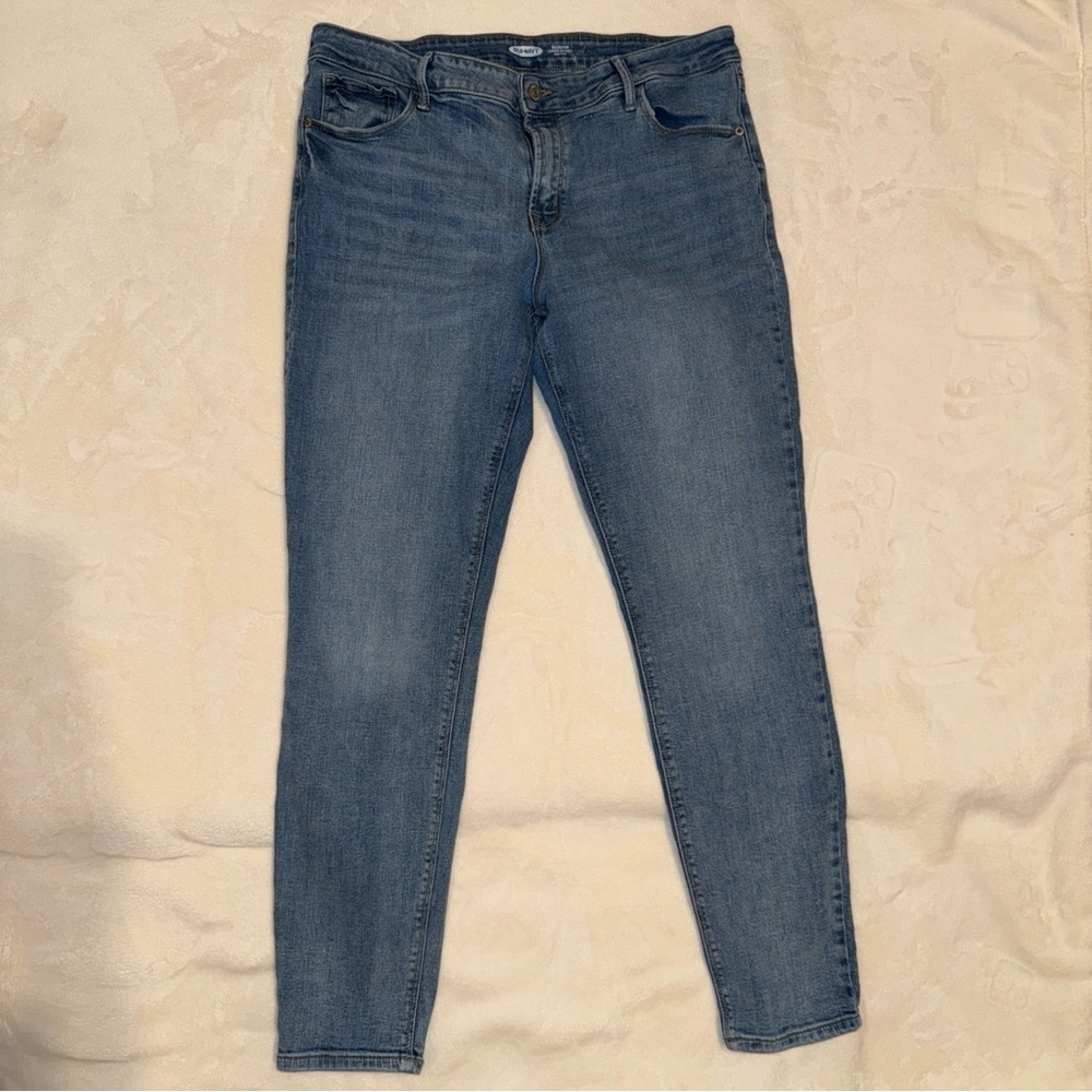 Old Navy Mid-rise Rockstar Super Skinny Jeans Light Wash Size 14